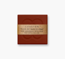 Load image into Gallery viewer, POSAVASO FLOR DE BARCELONA Oxido Rojo